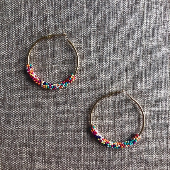 Tres Femmes earrings. - Picture 4 of 7